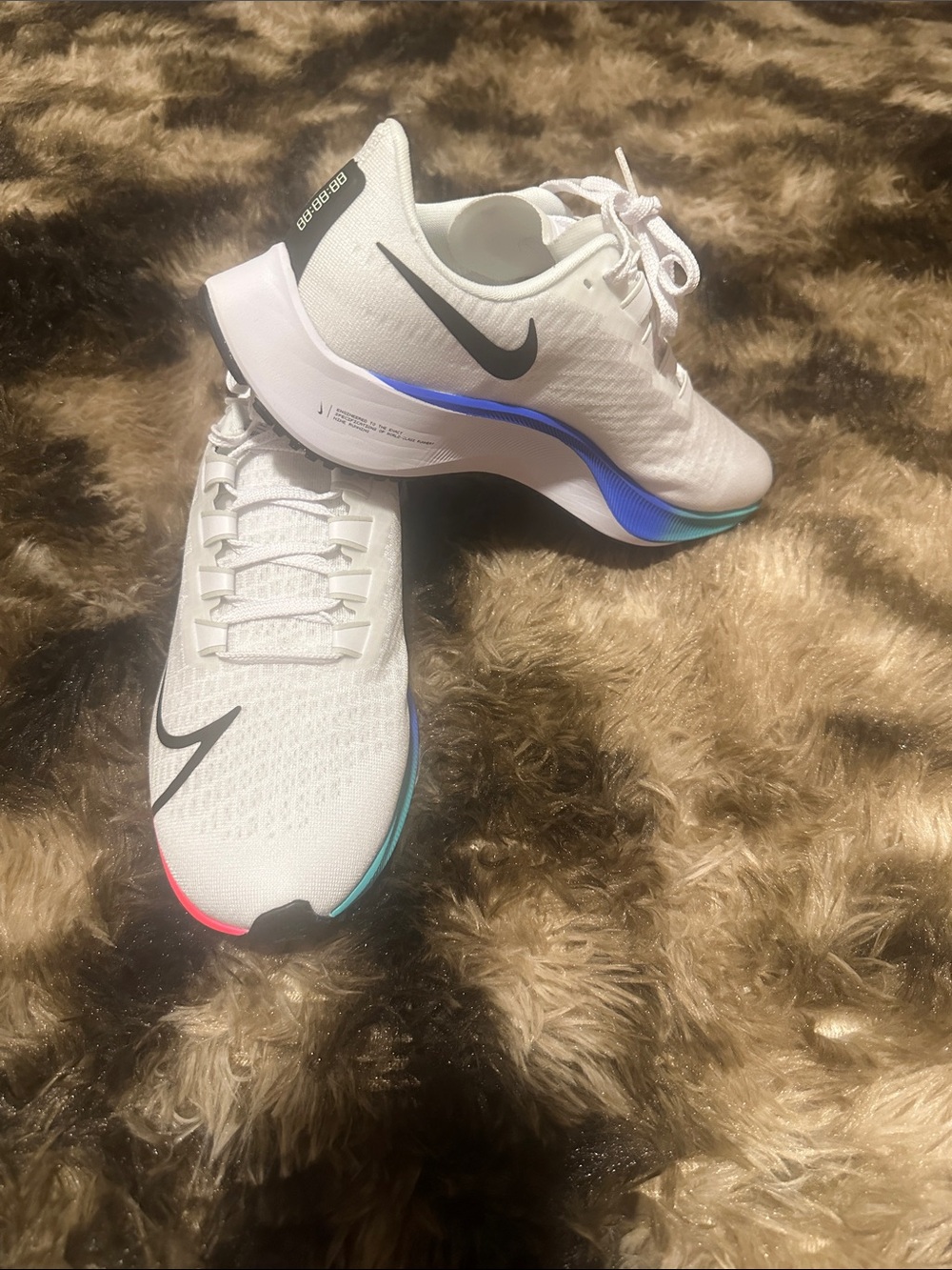 Nike women’s air zoom Pegasus 37 - Picture 3 of 8